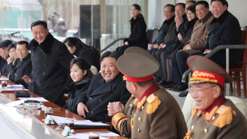 金正恩再次帶女兒金主愛出席公開活動。美聯社