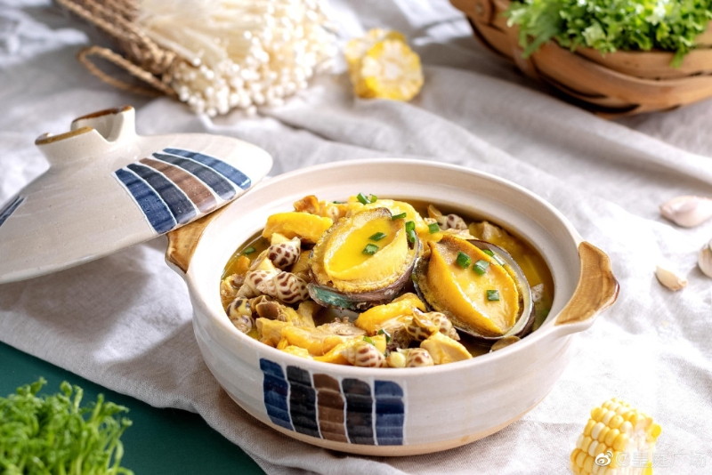 鮑魚雞煲 鮑魚雞煲