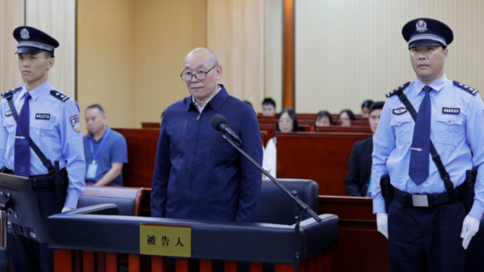 中銀開平支行原行長許國俊受審 中銀開平支行原行長許國俊受審