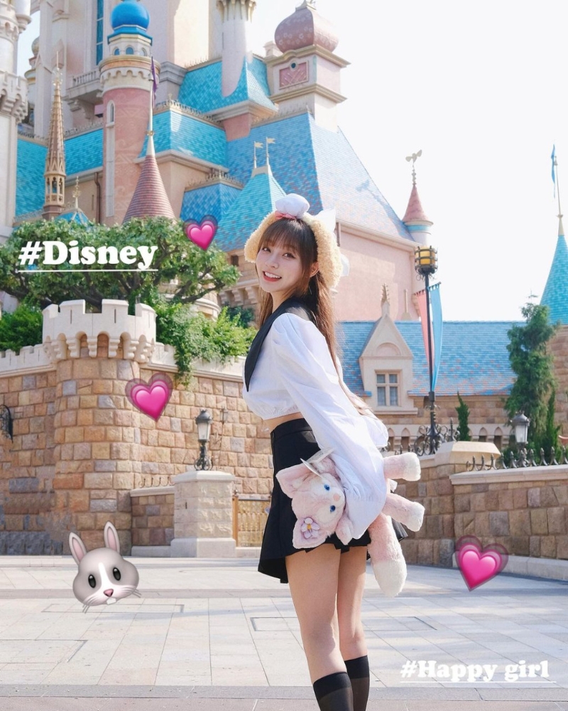 林襄ig香港主題樂園游玩照 林襄ig香港主題樂園游玩照