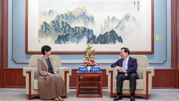 何永賢訪京 何永賢訪京