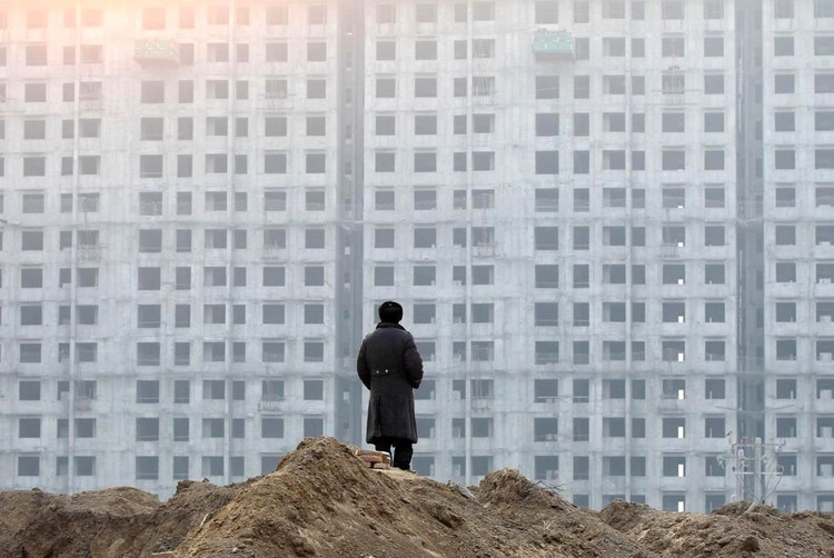 阿花便轉投海外市場投資。