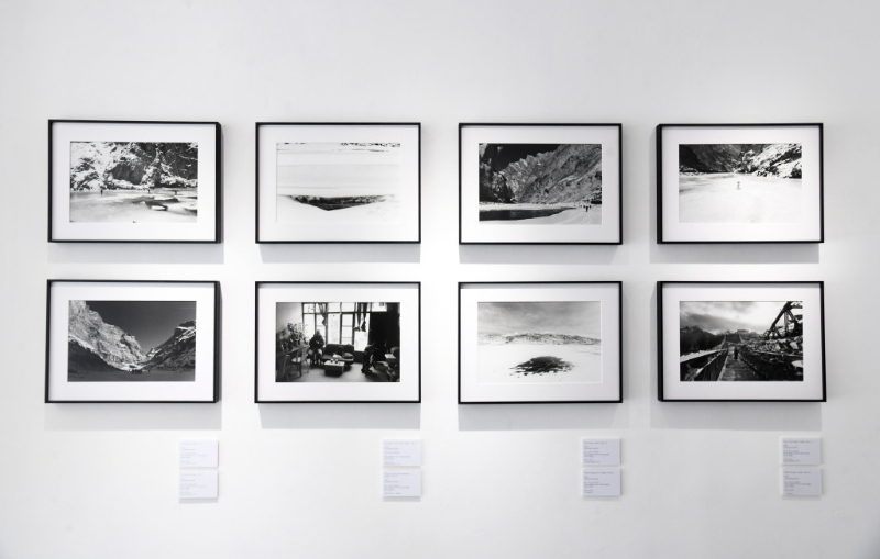 阿揚在北印度拍下一系列照片作品，他認為黑白照永遠是最真實的影像。