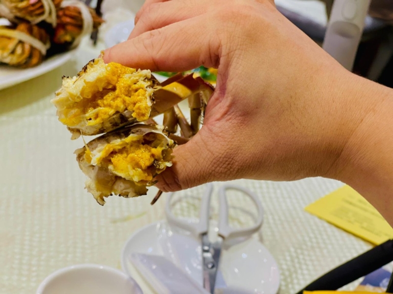 啖啖蟹膏非常吸引。