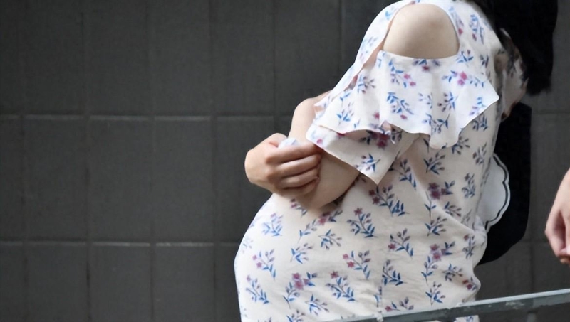 港府發放2萬元生育獎金鼓勵生育，內地人：深圳可以發嗎？