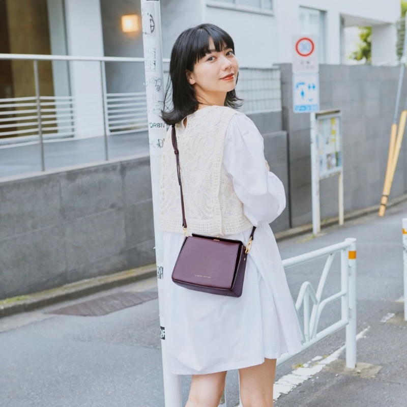 在10月29日或前于Samuel Ashley門市或官網預購秋冬限量新色的Pandora Satchel，即減$100。 另選購2件或以上指定正價貨品，即享85折。 （Samuel Ashley）