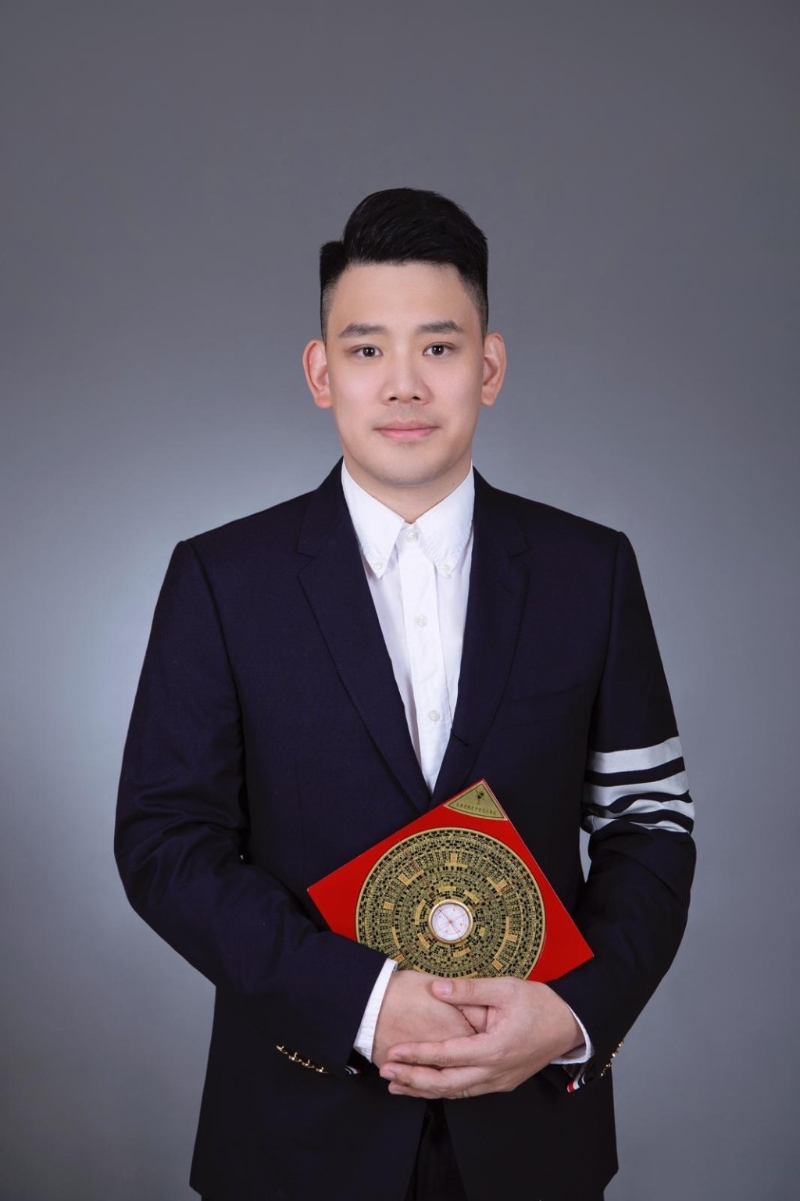 周璞初師傅為大家詳述新居入伙拜四角步驟。