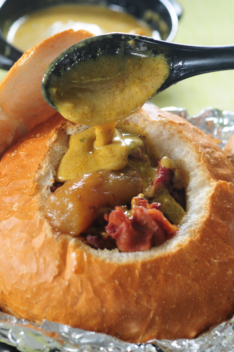 咖喱牛腩農夫包。