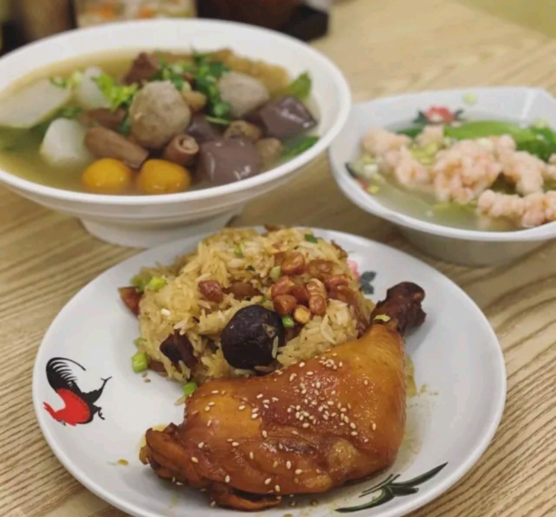 食豐收. 手作云吞面 圖片來源:trip.com @萬葉集裡的衣櫃 食豐收. 手作云吞面 圖片來源:trip.com @萬葉集裡的衣櫃