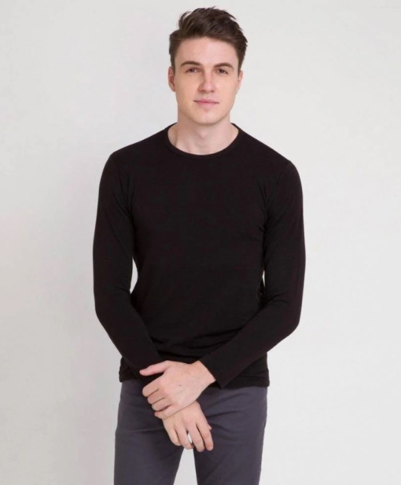 Bossini“Ztay Warm 男裝圓領T恤”$130