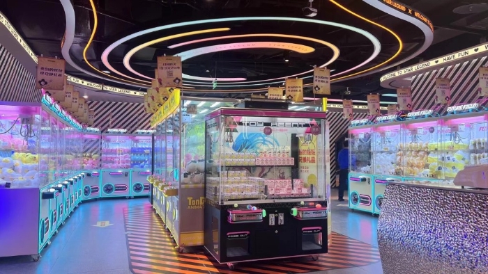 場內結合了沉浸場景、模擬競速、潮玩動漫游戲。