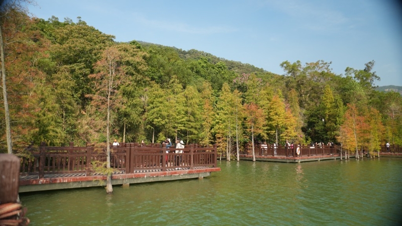 3. 廣東小九寨溝石澗公園大石頭風景區 3. 廣東小九寨溝石澗公園大石頭風景區