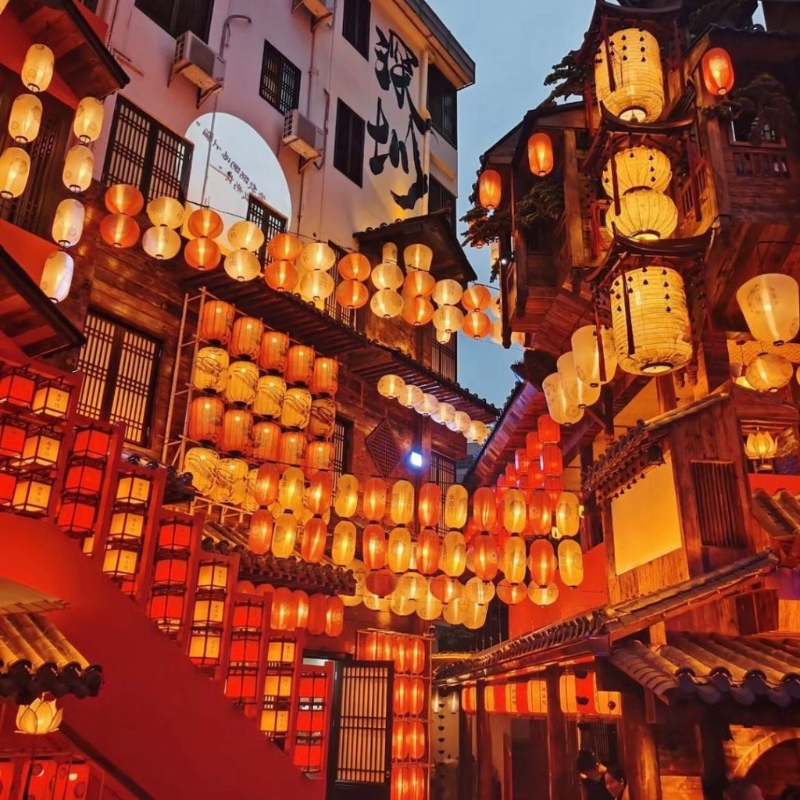 巨型的古風實景布置一點也不馬虎 巨型的古風實景布置一點也不馬虎