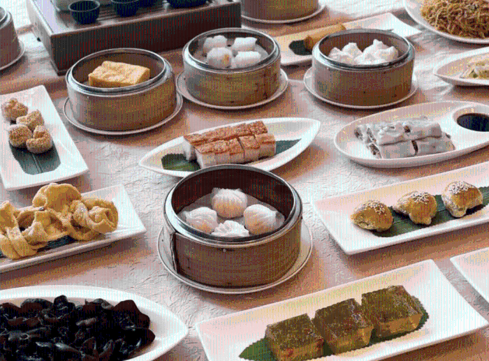 君綽軒位于港島海逸君綽酒店5樓，其中式點心多年來獲獎無數，今年再度推出150分鐘點心放題。