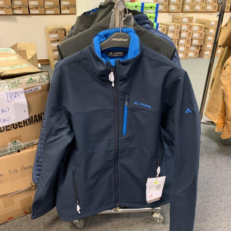 全場戶外運動服裝買2送1 3