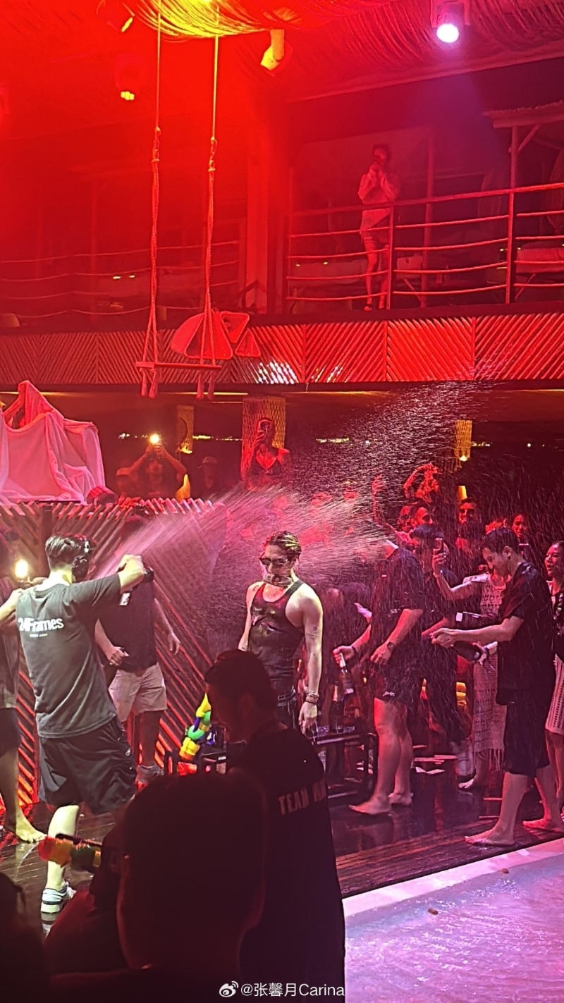 林峯老婆獨自去布吉狂歡？1