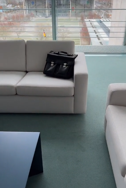 德國總理朔爾茨發布第一條TikTok視頻1 德國總理朔爾茨發布第一條TikTok視頻1