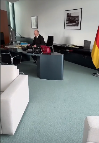 德國總理朔爾茨發布第一條TikTok視頻 德國總理朔爾茨發布第一條TikTok視頻