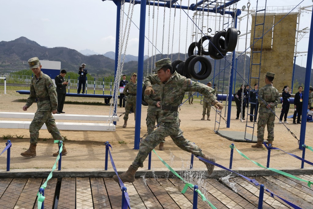 海軍學員們訓練 海軍學員們訓練