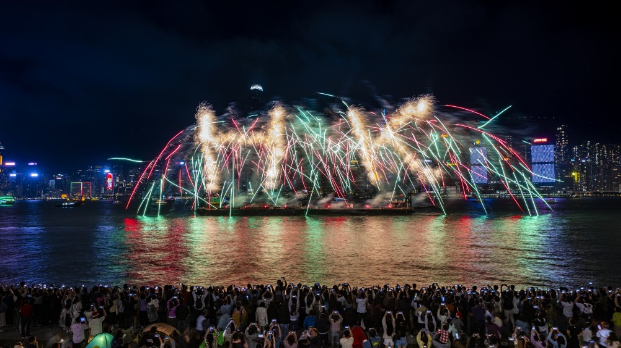 今晚海上煙火如期8時舉行