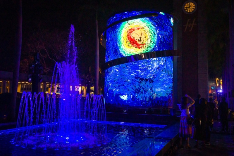 “梵高?樂印”戶外藝術裝置