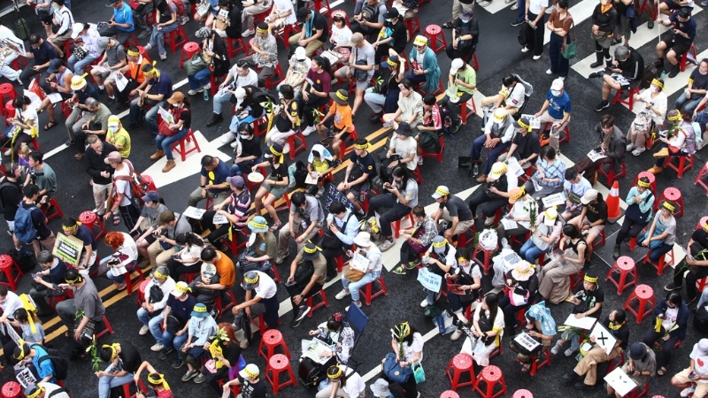 超過50個民團24日號召民眾在立法院外青島東路與濟南路集結，要求法案退回委員會重審