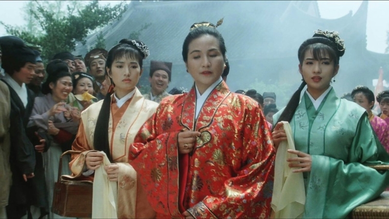 溫翠蘋（右）在《唐伯虎點秋香》中飾演冬香。