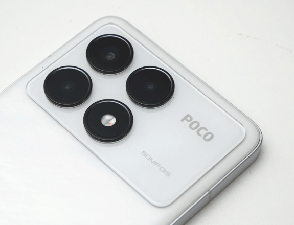 50MP廣角、8MP超廣角及2MP微距3鏡頭