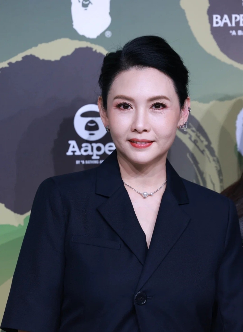 邱淑貞臉上絕少皺紋，只在近鏡下才看到眼肚紋和魚尾紋，狀態超好！