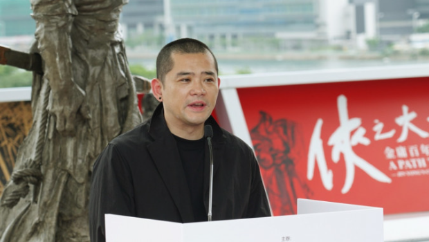 雕塑家任哲 雕塑家任哲