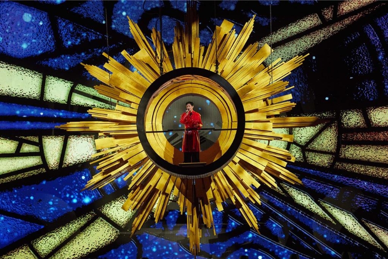 張信哲歌詞唱錯段落主動喊卡。（潮水音樂提供）