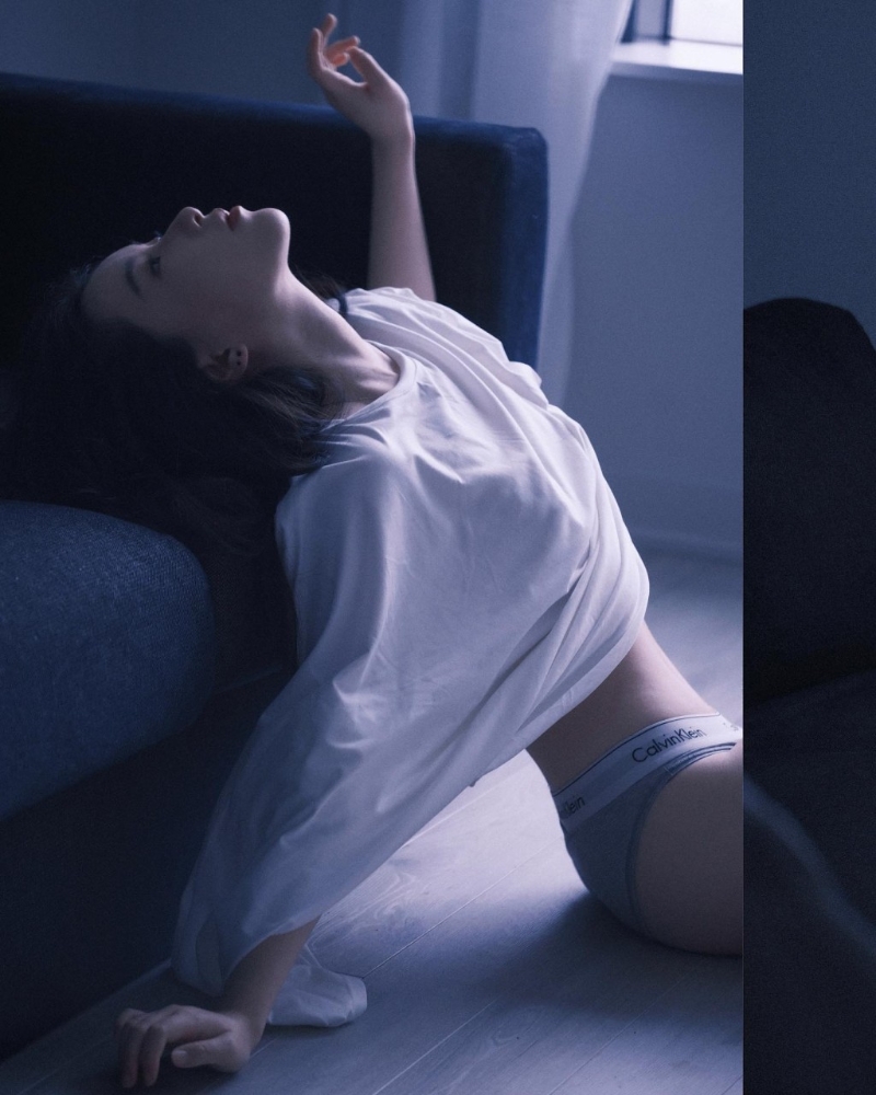 吳芷靖有不少性感相。