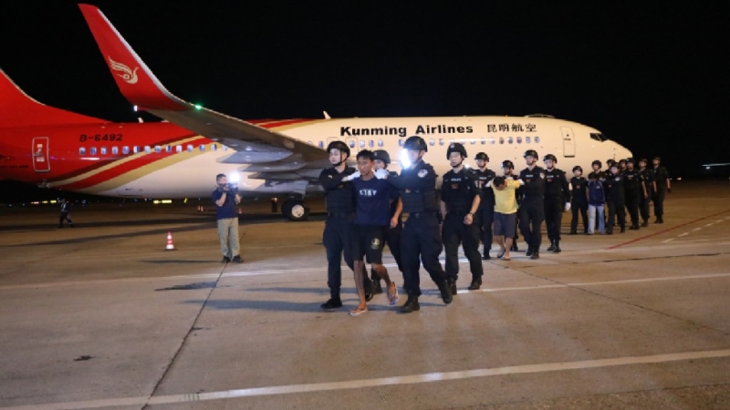 毒販由緬甸押解回國 毒販由緬甸押解回國