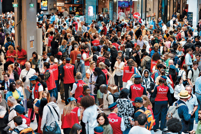 法國高速鐵路網遭到縱火 法國高速鐵路網遭到縱火