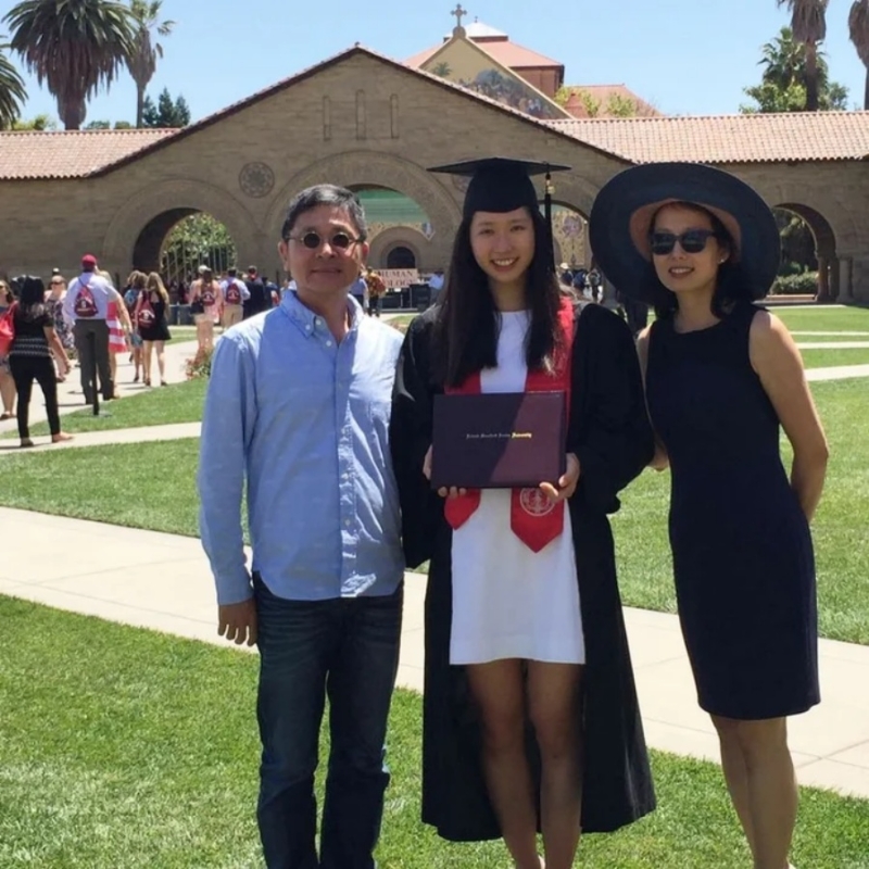 江旻愽于美國知名學府史丹福大學就讀完成學士學位。圖：IG@vmwkong