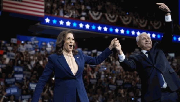 哈里斯副手親民感十足