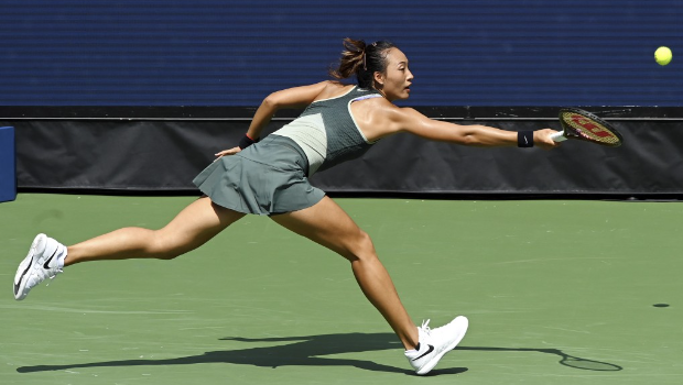 鄭欽文使出《網球王子》漫畫必殺技 鄭欽文使出《網球王子》漫畫必殺技