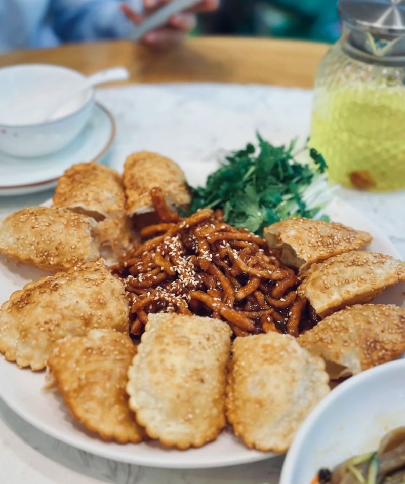 大眾點評必吃榜上榜餐廳，可以吃到山西特色美食。