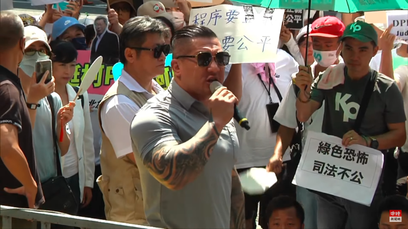 館長現身北檢。