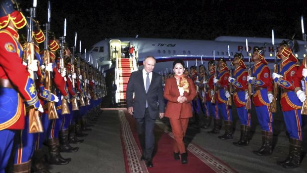 普京飛抵烏蘭巴托訪問 普京飛抵烏蘭巴托訪問