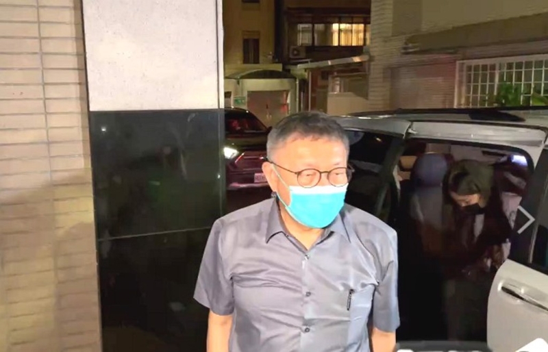 民眾黨主席柯文哲遭聲押，臺北地院“無保請回”，檢方抗告后，臺灣“高等法院”依朱亞虎及邵琇珮證述等，認定柯文哲積極介入京華城案，因此撤銷發回北院。