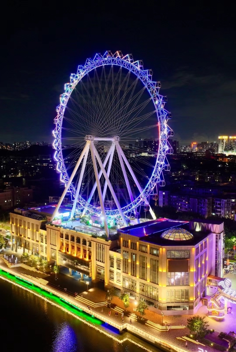 中山夜市好去處2024｜6. 興中廣場 中山版「情侶路」岐江親水河岸、地標建筑幻彩摩天輪等旅游景點，晚上更大搞夜經濟。（圖片來源：小紅書@小俊航拍）