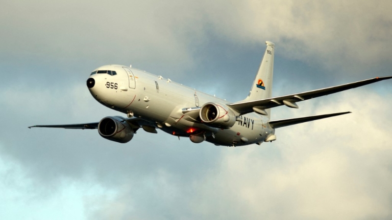 美軍一架P-8A反潛巡邏機越過臺灣海峽。