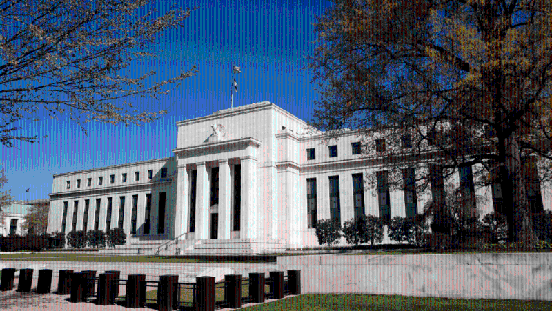 有市場人士認為，由于最新非農數據強勁，聯儲局11月，甚至今年余下時間可暫停減息。