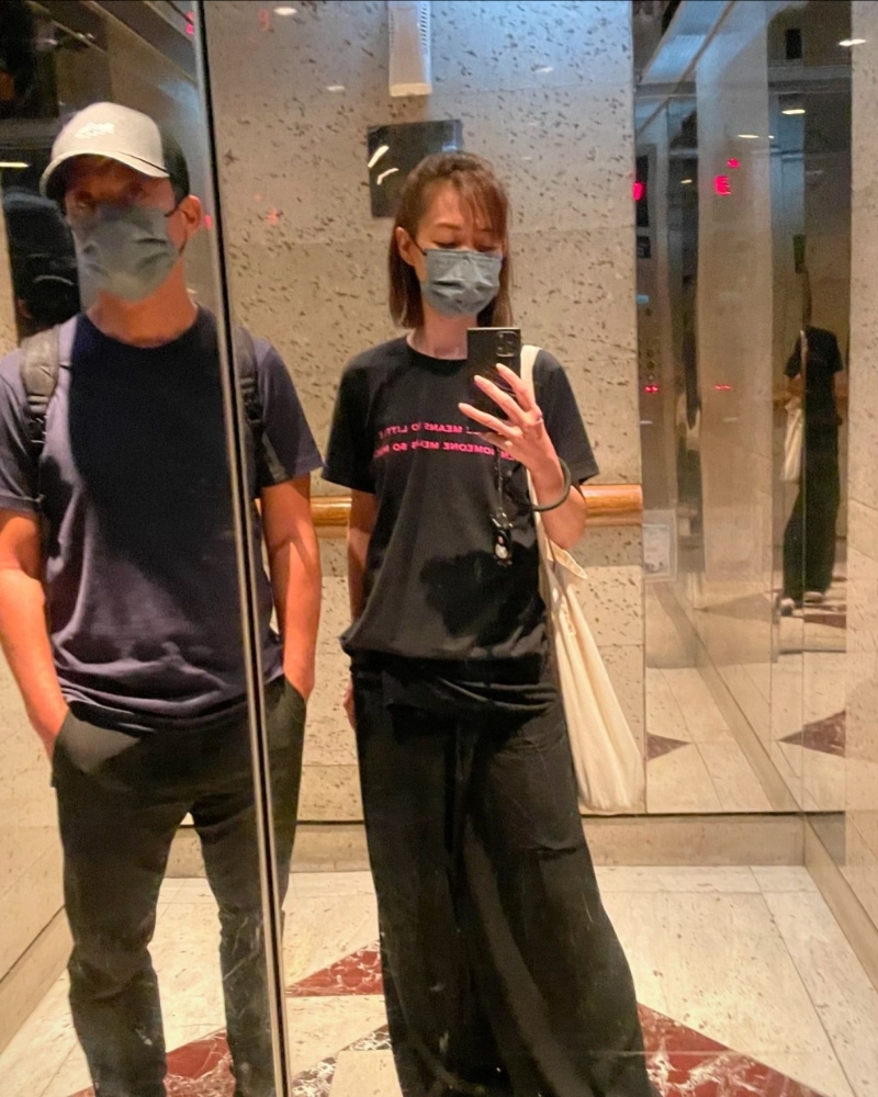 趙學而罕有分享老公合照。