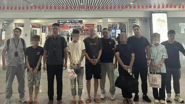 蕪湖警方分赴內地多個城市拘捕電騙組織成員。 警方