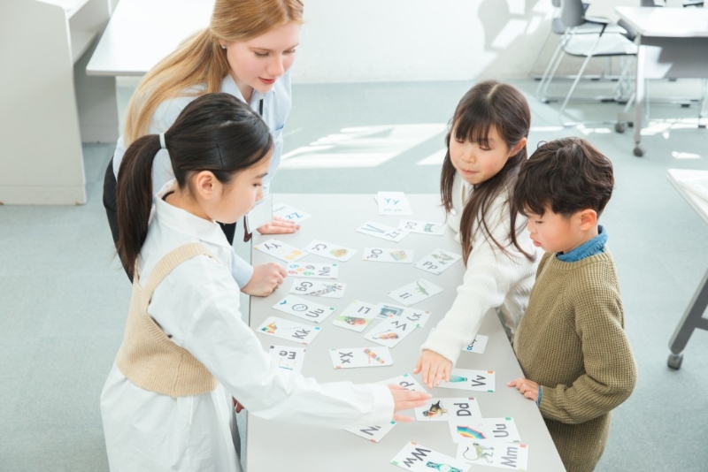 小一直資︳小一面試過程對小人兒來說是一大挑戰，家長事前的確要幫忙備戰。（圖片來源：PhotoAC）