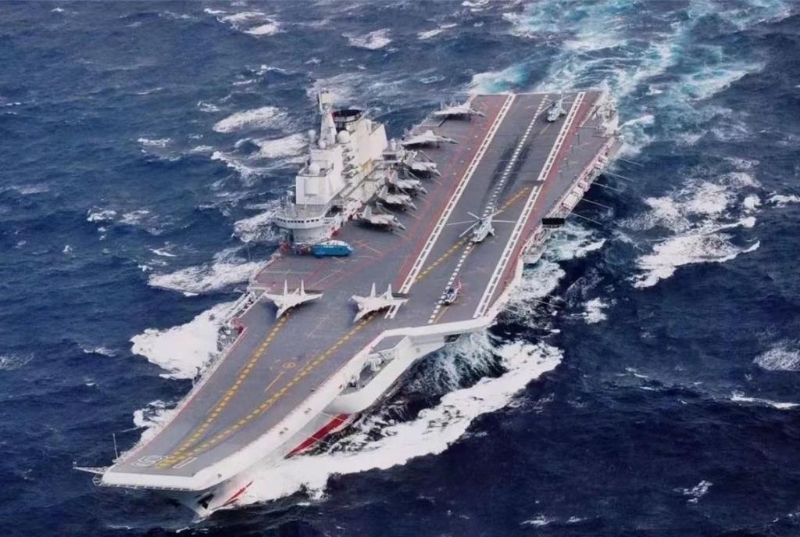 中國海軍第一艘航母遼寧艦。人民日報