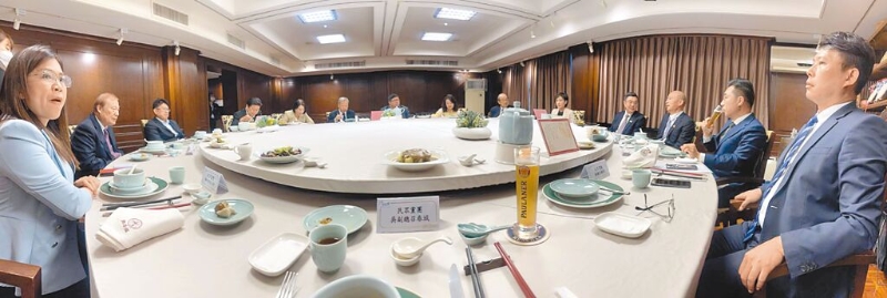 朝野“和解飯” 朝野“和解飯”