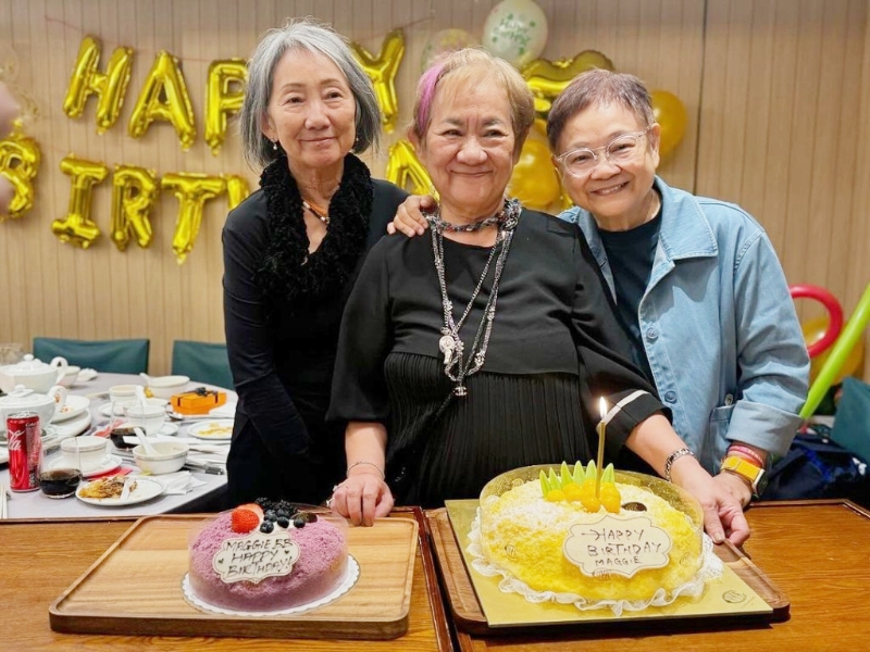 吳正元（左1）出席媒體人汪曼玲朋友的生日宴。